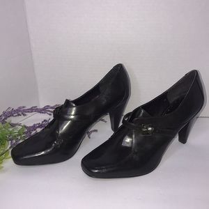 Bandolino brown bottle heels size 8M